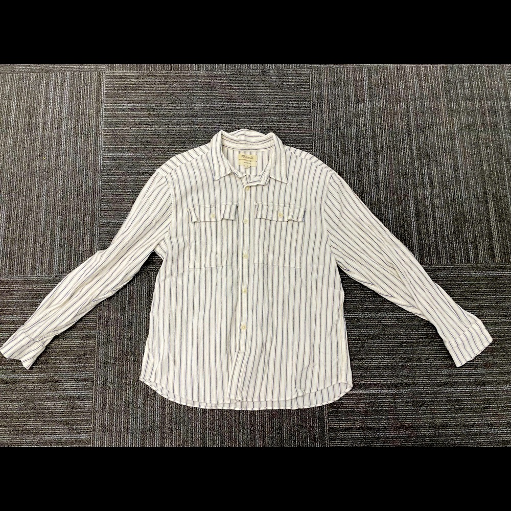 Madewell White and Gray Striped Casual Button Down Shirt